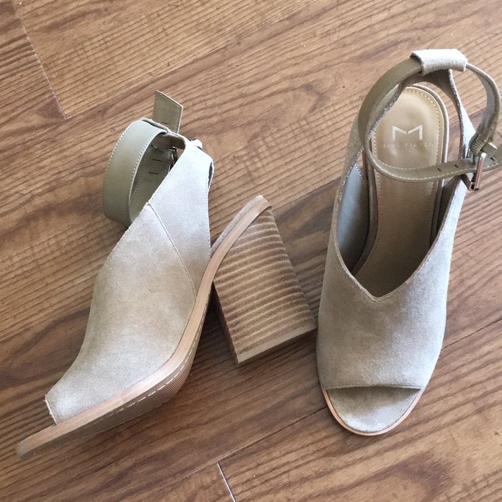 Marc Fisher Vidal Ankle Strap Sandals